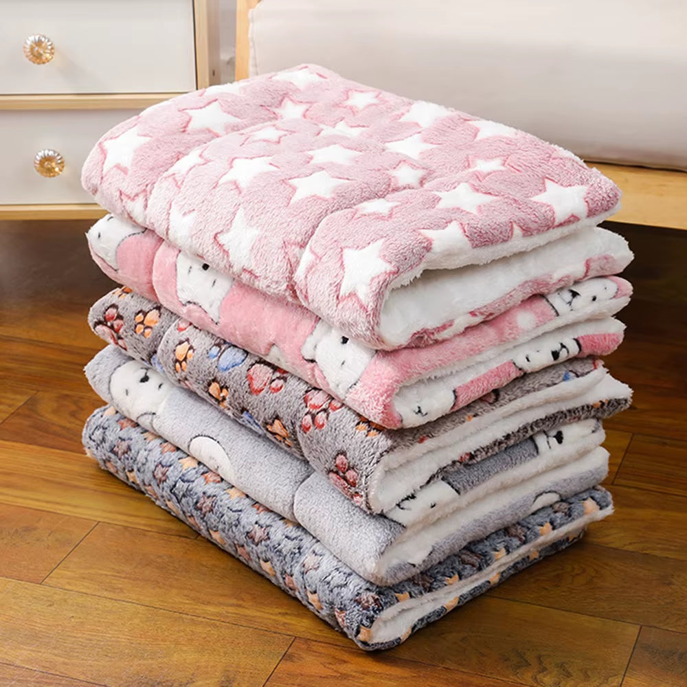 Cute Small Dog Mat Double-Sided Use Winter Warm Medium Cat Sofa Blanket Skin-Friendly Puppy Bed Cushion Pet Bed Accessories