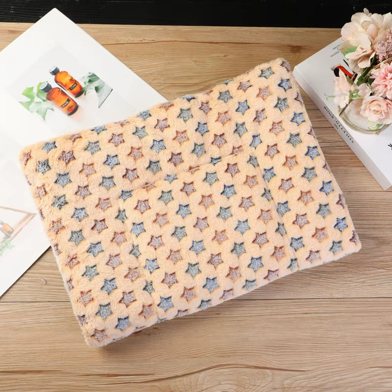 Cute Small Dog Mat Double-Sided Use Winter Warm Medium Cat Sofa Blanket Skin-Friendly Puppy Bed Cushion Pet Bed Accessories
