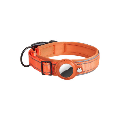 Pet tracker collar for AirTag, buckle detail